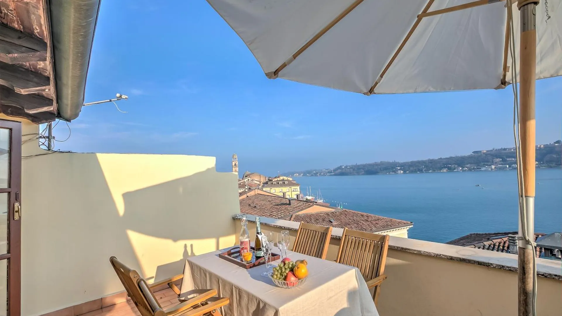 Laetitia Salo-Historic Center Near Lake - Happy Rentals