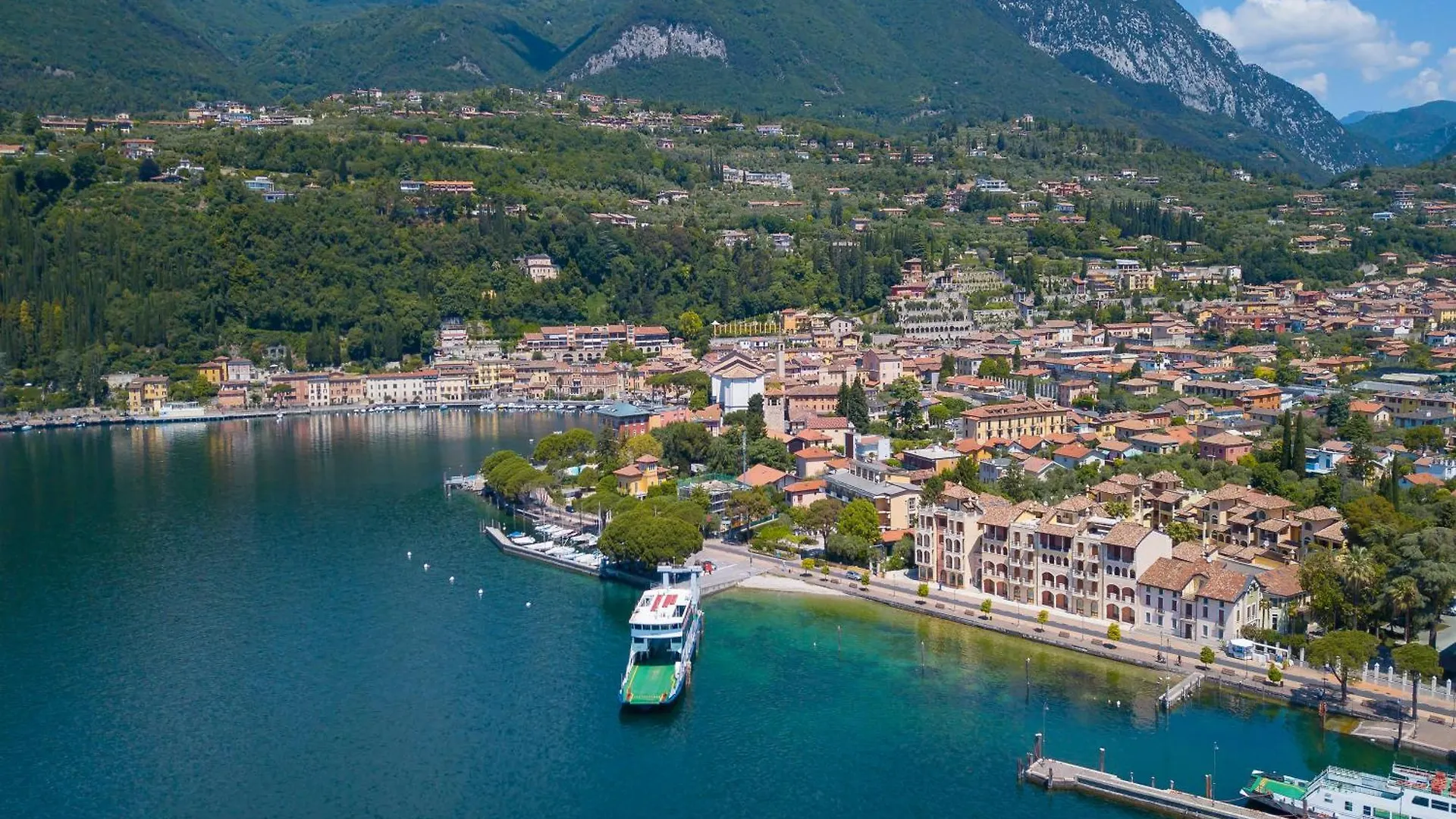 Laetitia Salo-Historic Center Near Lake - Happy Rentals 0*, Salò Itália